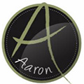 Aaron Nîmes est une boutique de mode pour hommes qui vend des vêtements pour hommes, des chaussures pour hommes et accessoires de mode en centre-ville.