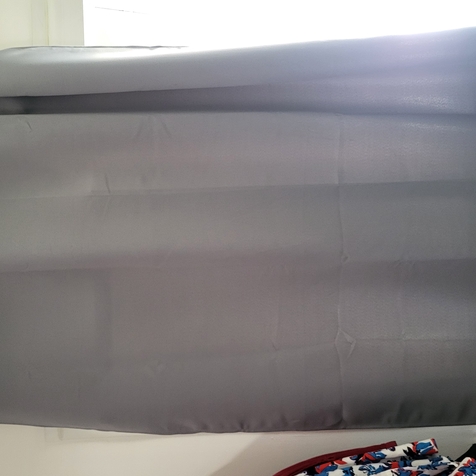 NETTOYAGE TAPIS, RIDEAUX, COUSSINS CHEZ PRESSING AQUALOGIA NIMES