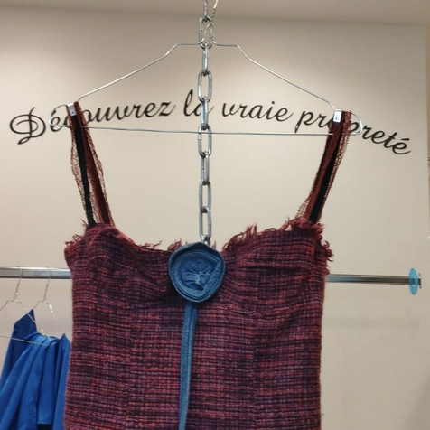 PRESSING CHEMISE ET PRESSING POLO CHEZ PRESSING AQUALOGIA NIMES