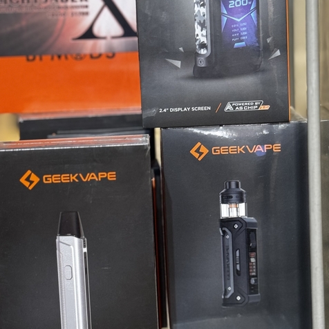 CIGARETTE ELECTRONIQUE - VAPORESSO - GEEK VAPE - VOPOO - LOST VAPE NIMES - AROMANIMES 