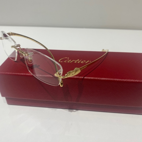 Lunette Cartier Panthère Or CHEZ LA BINOCLE NIMOISE A NIMES-MONTPELLIER-UZES-ALES-AVIGNON-ARLES