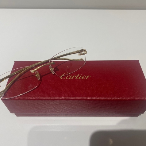 Lunette Cartier Panthère Or CHEZ LA BINOCLE NIMOISE A NIMES-MONTPELLIER-UZES-ALES-AVIGNON-ARLES