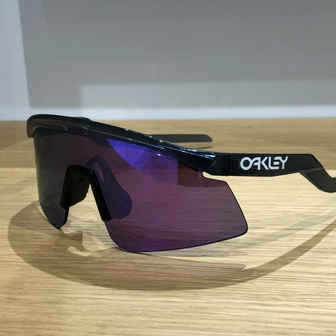 Masque solaire Oakley CHEZ LA BINOCLE NIMOISE A NIMES-MONTPELLIER-UZES-ALES-AVIGNON-ARLES