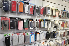 NS Mobile Nîmes est dédié à la réparation des mobiles, des tablettes et à la vente neuf et occasion. Ici des coques de téléphone
