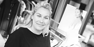 Boutique Cannelle Nîmes dédiée à la mode féminine en centre-ville est dirigée par Karin Hausberg.(® SAAM-fabrice Chort)