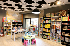 Janîmes Nîmes est une boutique de jeux de société, puzzles et jeux traditionnels en centre-ville (® networld-fabrice chort)