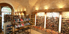 Chaussures Nîmes (® networld-fabrice chort)